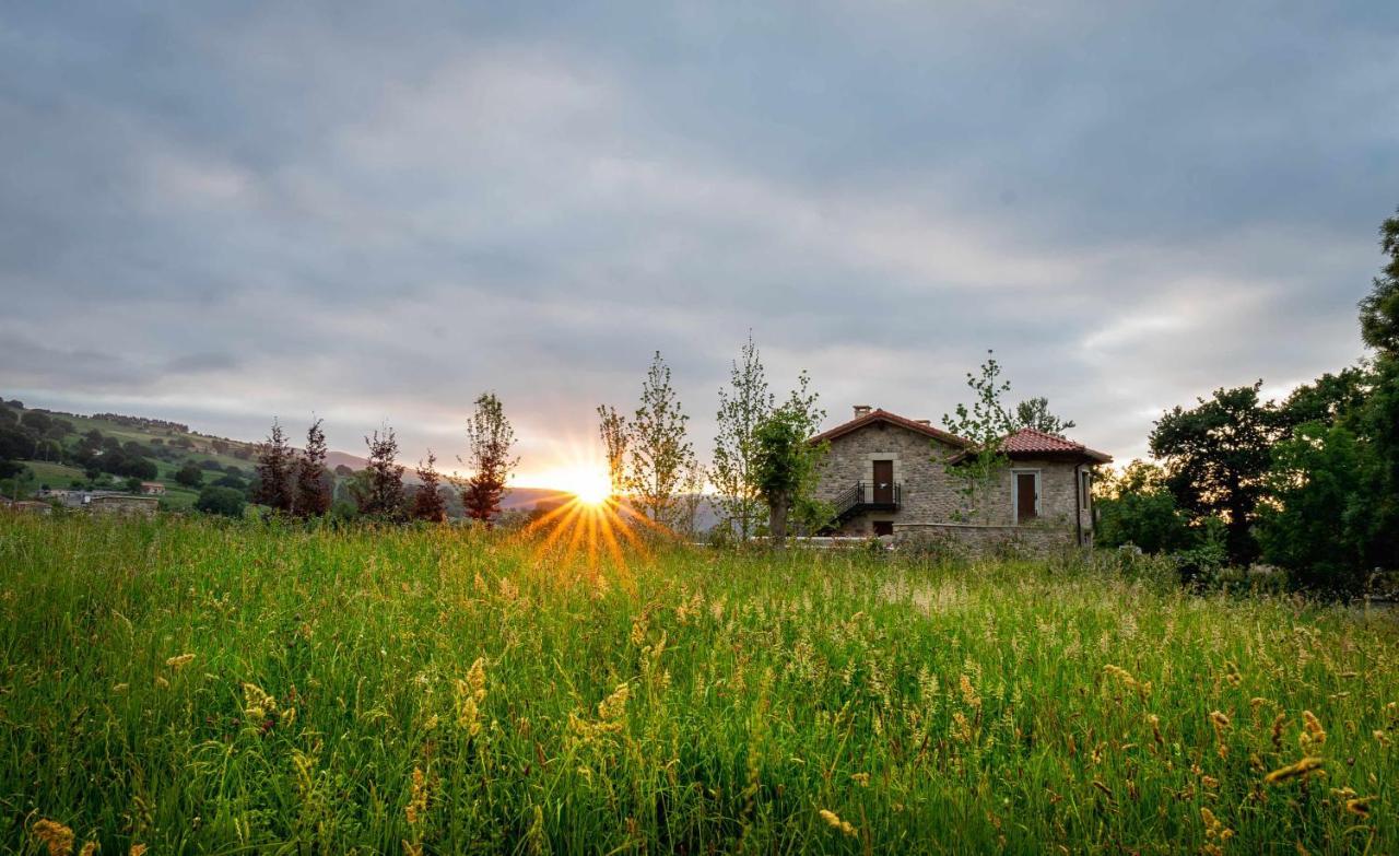 Complejo Rural El Cerradon Guest House Alceda Exterior photo
